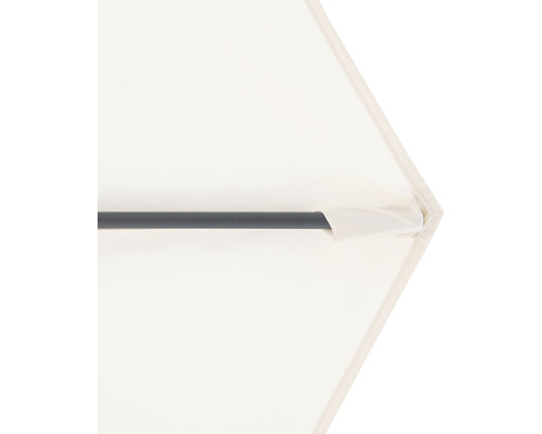 Detailní pohled na slunečník s rámem