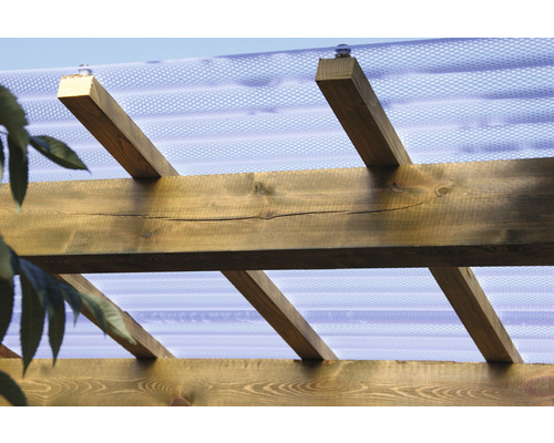 Dřevěná pergola s vlnitou krytinou