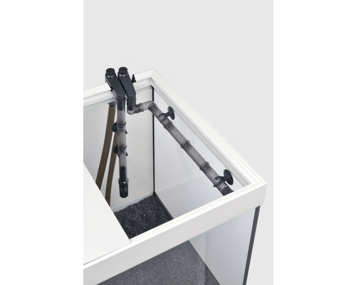 Akvárium s filtračním systémem a substrátem