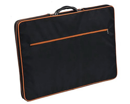 Černá taška s držadlem a zipem