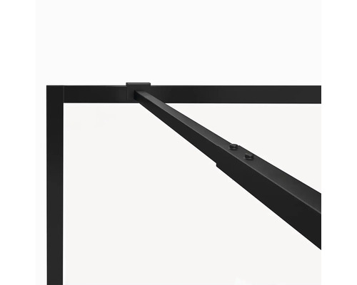 Detail černého rámu stolu