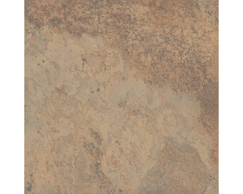 Detailní záběr podlahové dlaždice s kamenným vzhledem