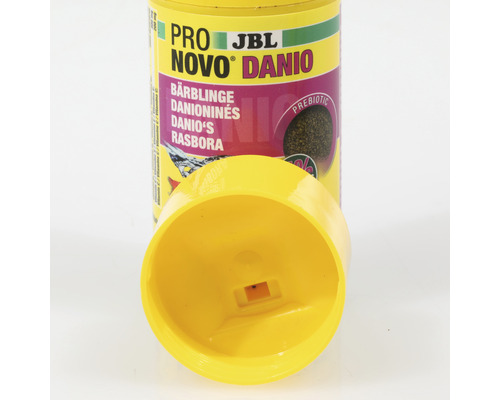 JBL Pro Novo Danio dóza s krmivem pro ryby s otevřeným víkem