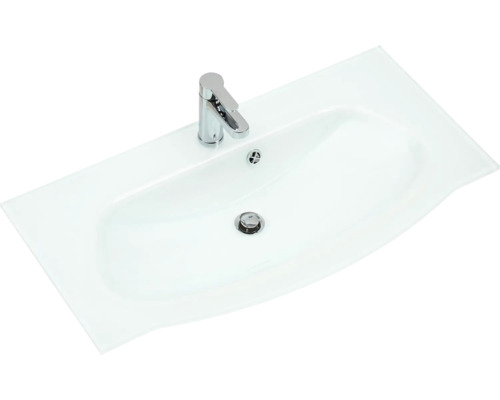 Umyvadlo s baterií a odtokovou soupravou