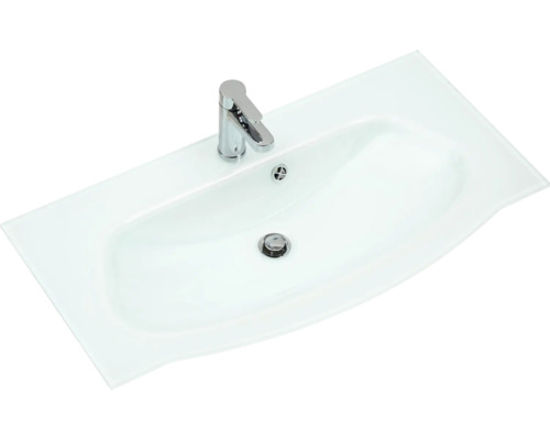 Umyvadlo s vodovodní baterií