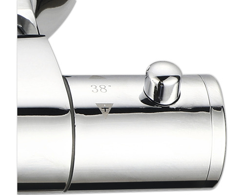 Detailní záběr ventilu vodovodní baterie s 38stupňovou značkou a bezpečnostní pojistkou