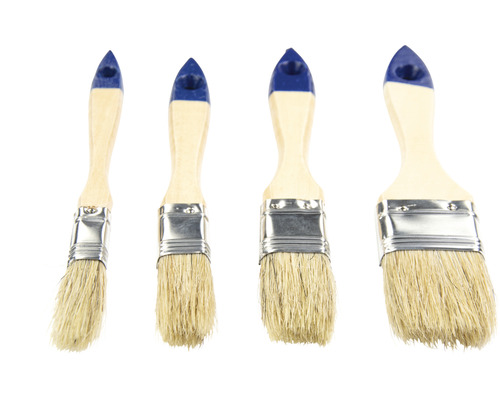 Čtyři malířské štětce s dřevěnou rukojetí