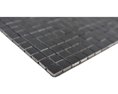 Mozaiková dlaždice s čtvercovými prvky