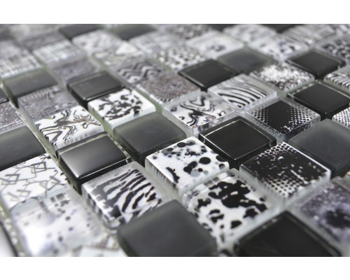 Mozaikové dlaždice s různými vzory