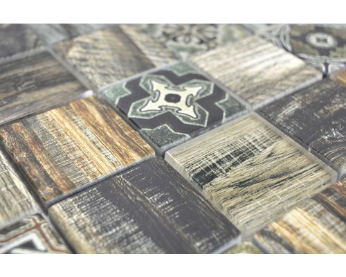 Mozaikové dlaždice s designem dřeva a vzorů