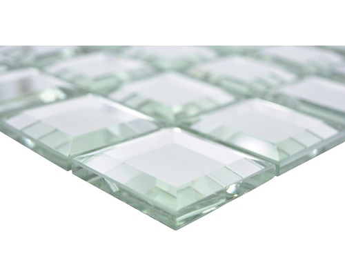 Skleněná mozaiková dlaždice