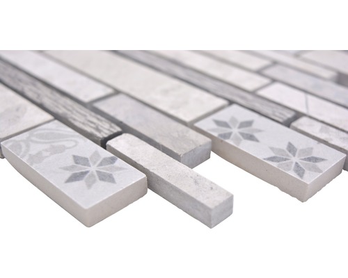 Mozaikové dlaždice z kamene s dekorem