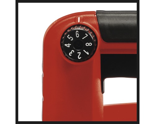 Detailní pohled na sešívačku s nastavitelným regulátorem síly úderu