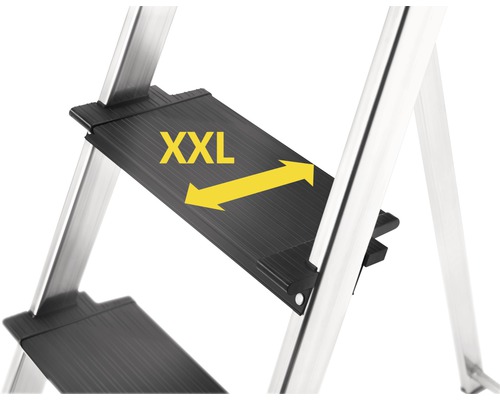 Detailní záběr schůdku s extra širokým stupněm