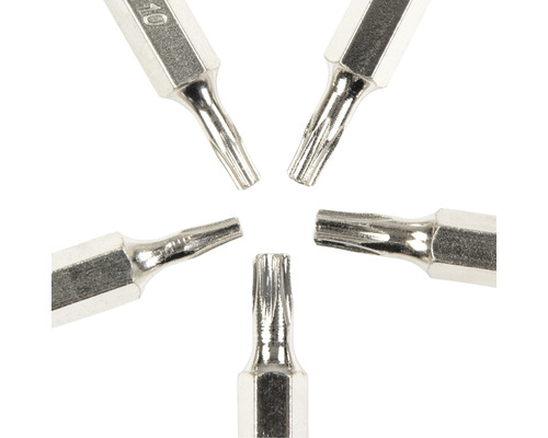 Několik kovových bitů Torx uspořádaných do hvězdy