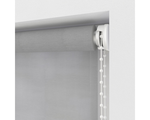 Roleta s řetízkovým ovládáním pro okno