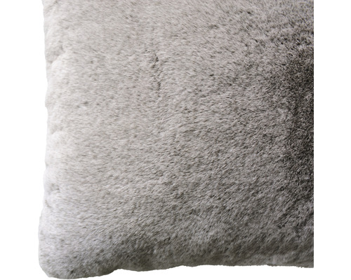 Dekorační polštář s chlupatou strukturou