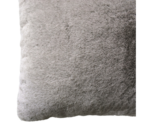 Dekorační polštář se strukturou kožešiny