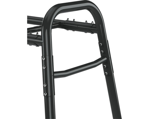 Detail kovového rámu se šroubovými spoji