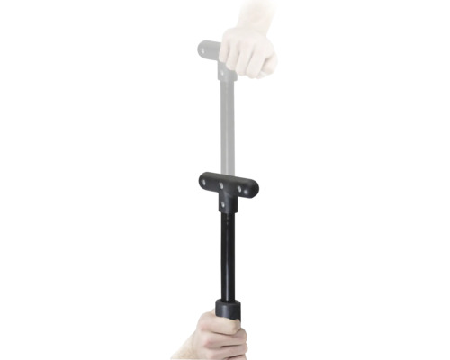 Pomůcka pro zatloukání zemních objímek s T rukojetí