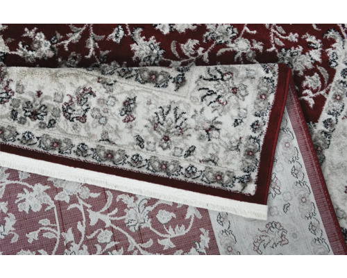 Koberec s květinovým vzorem