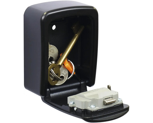 Otevřený trezor na klíče s klíči