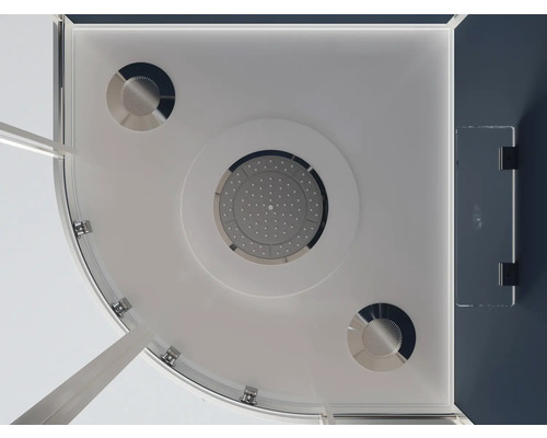 Pohled shora do sprchového koutu s hlavovou sprchou a skleněnými dveřmi