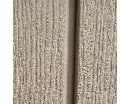 Detail dvou fasádních panelů s dřevěnou kresbou