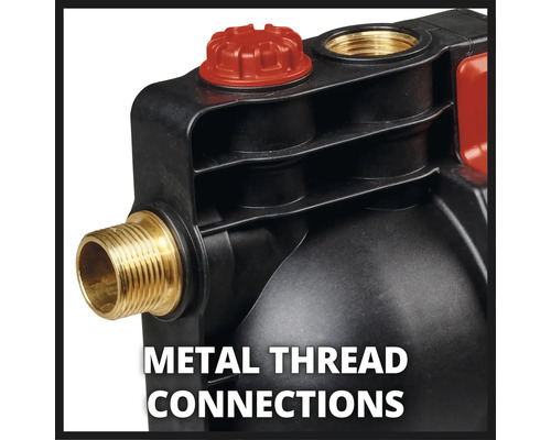 Detail domácí vodárny s kovovými závitovými přípojkami