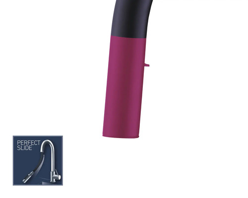 Detailní pohled na kuchyňskou baterii