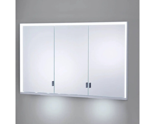 Zrcadlová skříňka se třemi dvířky a integrovaným osvětlením