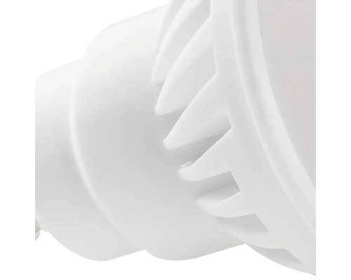 Detail LED žárovky s chladicími žebry