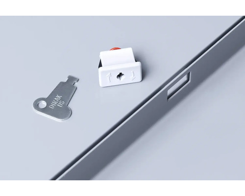 Otočný uzávěr s klíčem a výřezem rámu