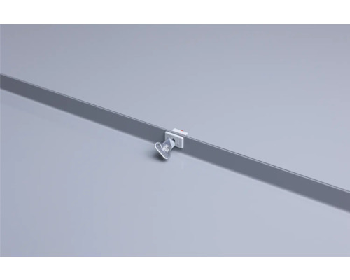 Stropní panel s upevněním