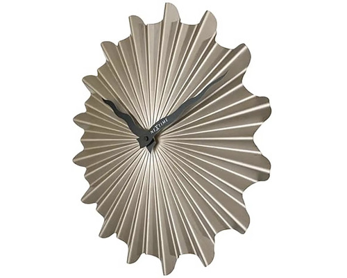 Dekorativní nástěnné hodiny Nextime s paprskovitým vzorem a černými ručičkami