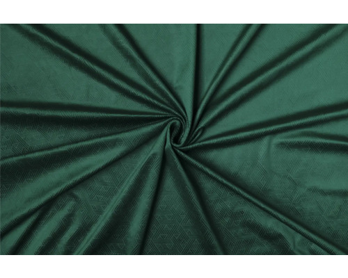 Látka s geometrickým vzorem