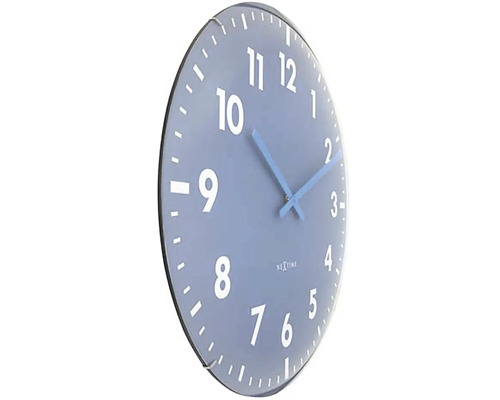 Kulaté nástěnné hodiny s ciferníkem