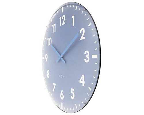 Kulaté nástěnné hodiny s hodinovou a minutovou ručičkou