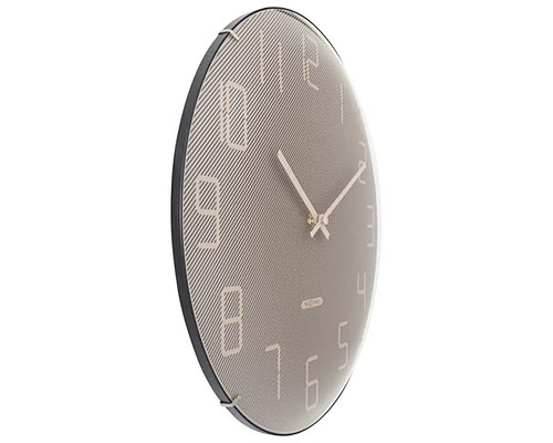 Nástěnné hodiny s ciferníkem a ukazatelem času