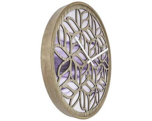 Kulaté dřevěné nástěnné hodiny s květinovým vzorem a ukazatelem času