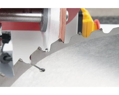 Broušení hrotu zubu kotoučové pily brusným kotoučem