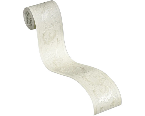 Role tapety s květinovým vzorem