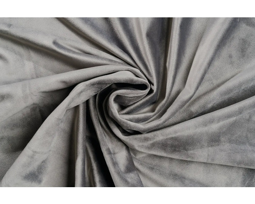 Detailní záběr šedé, vířivé sametové látky