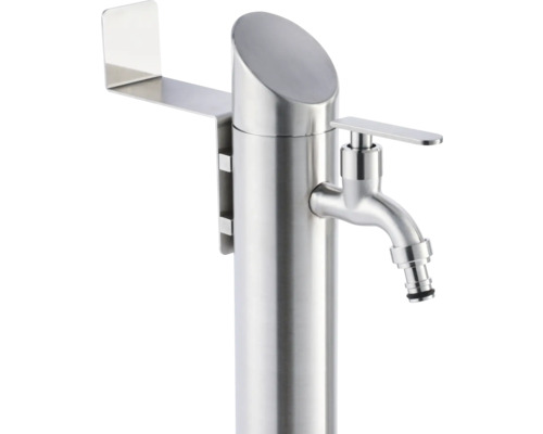 Zahradní výtokový sloup z nerezové oceli s kohoutkem a držákem nářadí