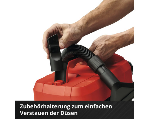 Držák příslušenství pro snadné uložení trysek.