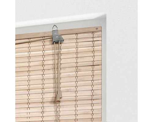 Bambusová roleta se stahovacími šňůrami na okenní dekoraci