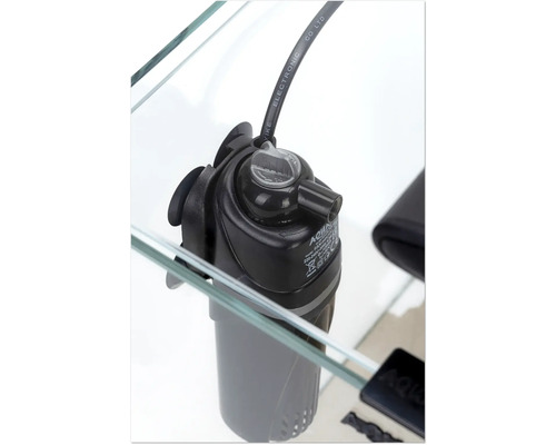 Vnitřní filtr akvária v akváriu