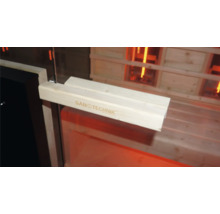 Logo Sanotechnik na součásti infračervené kabiny