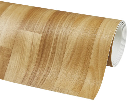 Vinilová podlaha v roli s designem dřeva.