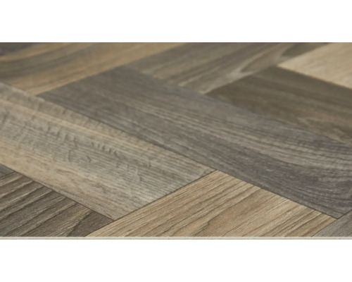Detail vinylové podlahy se vzorem rybí kosti